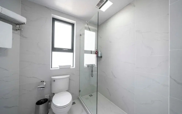 Tyms 3BR 2BA Apt Novel Garden Metro