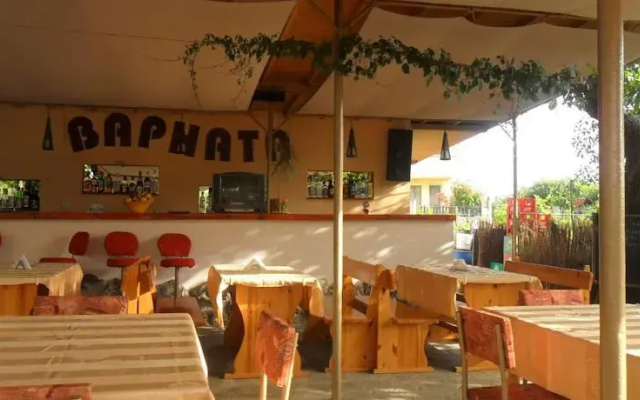 Varnata Family Hotel