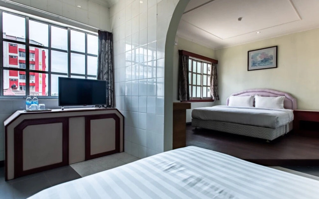 OYO 89735 The Dream Hotel