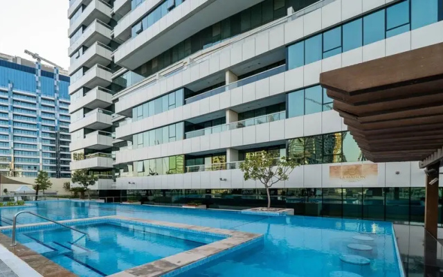 KOHH – Studio in DAMAC Maison Canal Views