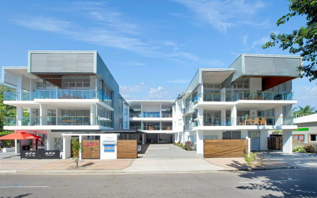 Maggies Beachfront Apartments