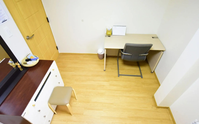 Ganderak Guesthouse - Hostel