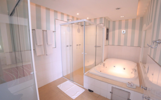 Sumatra Hotel e Centro de Convenções