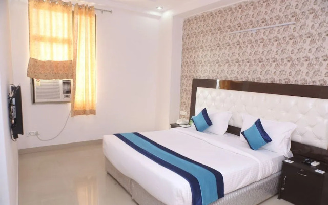 Mint City Center Suites