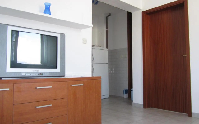 Apartments by the sea Slatine, Ciovo - 15916