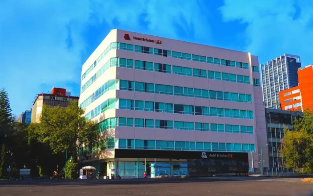 Hotel & Suites PF