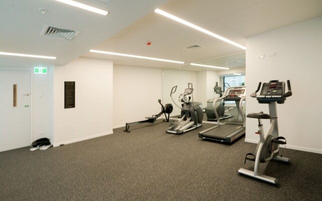 Auckland CBD Brand New 2 BDR Apartment