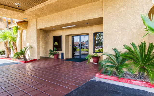 QUALITY INN &amp; SUITES MESA