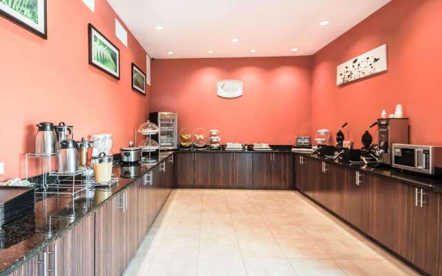 Sleep Inn & Suites Hennessey