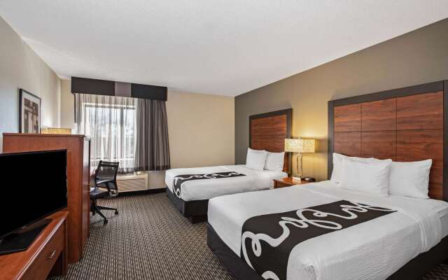 La Quinta Inn & Suites by Wyndham N Little Rock-McCain Mall