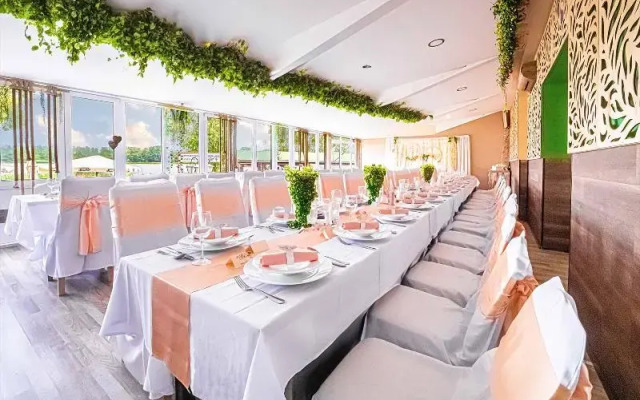 Mártoni Resort & Restaurant