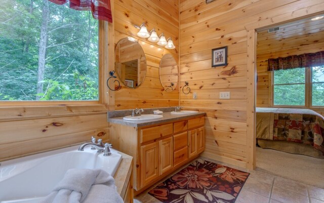 A Great Escape by Jackson Mountain Homes