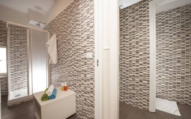 Des Artistes Budget Rooms