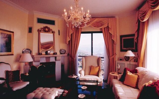 Mena House Club, El-Metn, Lebanon