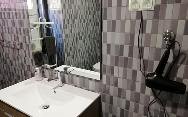 BED&SHOWER Moscavide -Self Check-In
