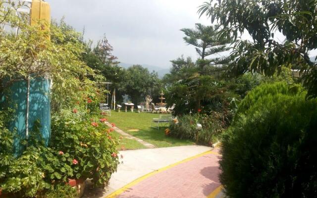 Oyo 15584 Mukteshwar Himalayan Resort