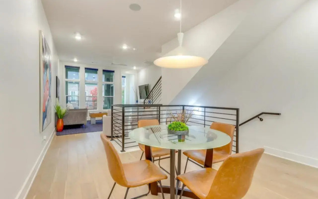 Near Downtown: Luxury Townhome in Bentonville!