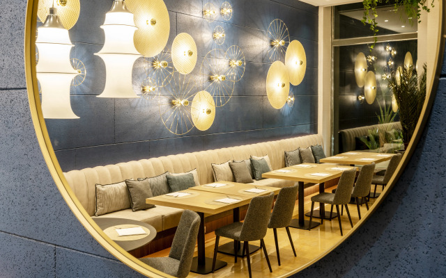 Hotel ILUNION Valencia 4