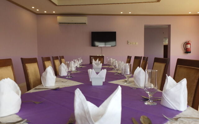 Al Ahmadi Plaza Resort