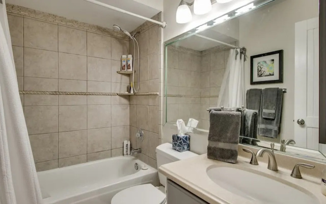 Scottsdale Kierland 3 Bdrm With Sparkling Pool!