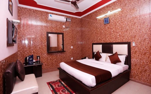 Mehfil Hotel by OYO Rooms