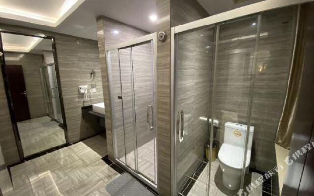 Yangchun Haiyue Bay Business Hotel