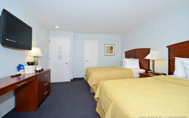 East  New York Inn