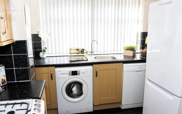 Stunning 3bedroom Home Ideal for Long & Short Stay
