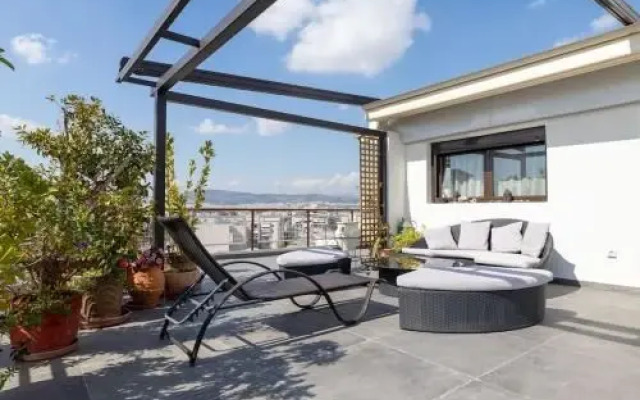 Top floor ap Huge balcony with astonishing view