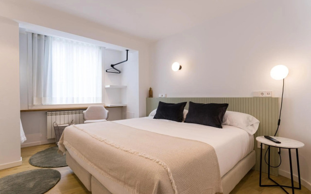 Seis Aldabas Apartamentos