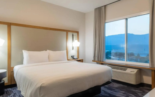 Fairfield Inn & Suites by Marriott Salmon Arm