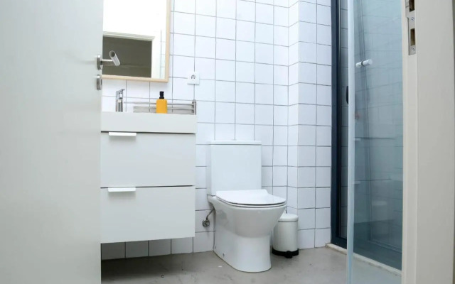 Travel and Live Apartments