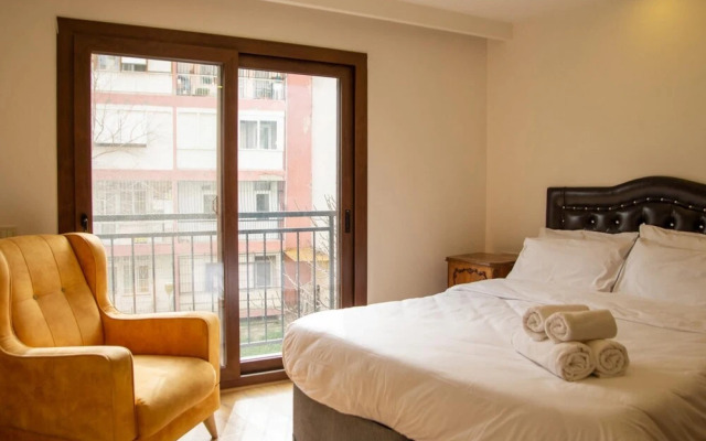 Cozy and Central Flat Near Shore in Karsiyaka
