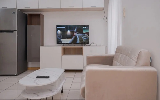 Spacious and Nice 3BR Apartment at M-Town Residence