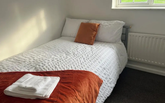 The Coral Guest House Winchester