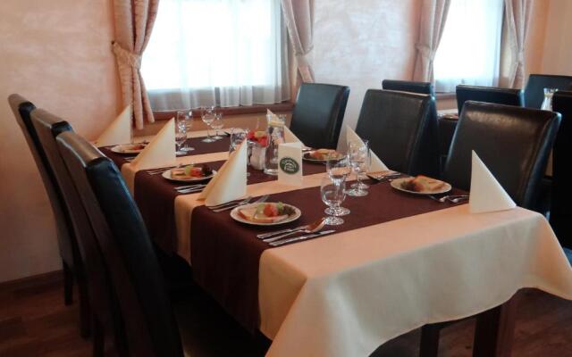 Rybárska bašta a penzión Dobys