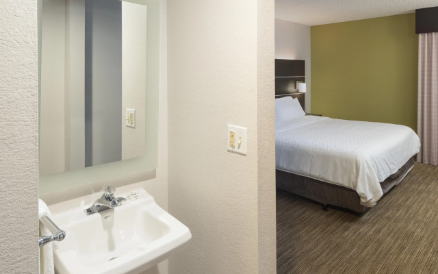Holiday Inn Express Rochester - Greece by IHG