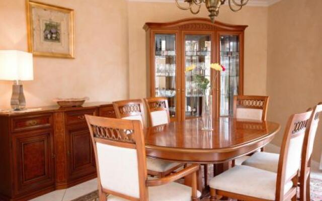 Reetdachhaus "Strandhaus Sterni"