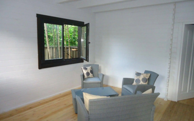 Lemongrass Lodge