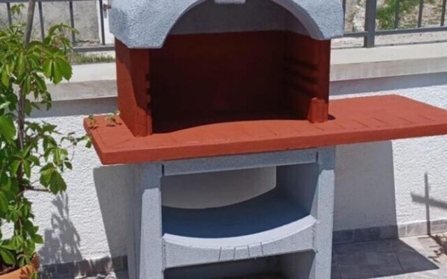 Rose - Central With Large Terrace and BBQ - A1