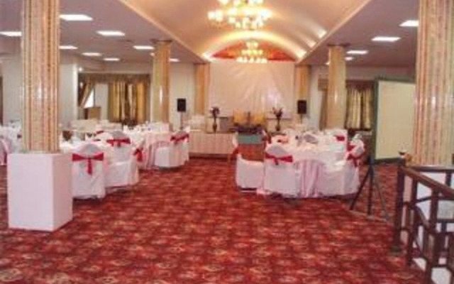 Hotel Silver Star by ADB Rooms