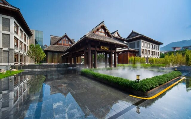 Yunfu Xinxing Chanquan Resort Hotel