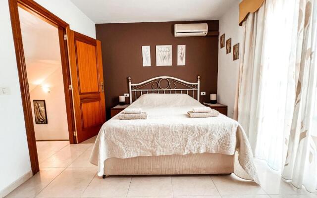 Townhouse with sea view Callao Salvaje CS148