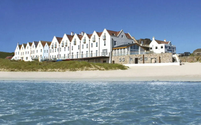 Braye Beach Hotel