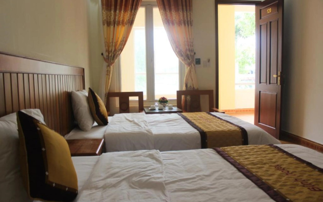 Hoa Binh Hotel – Guest Rooms – Dong Hoi