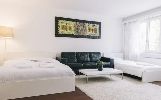 Elegant Apartment with POCKET WIFI !!!