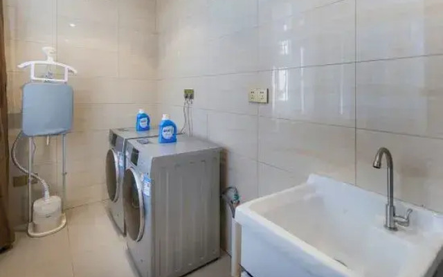 Vienna 3 Good (Shanghai Fengxian New Siping Highway Store)