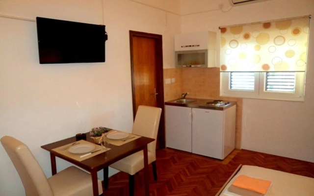Ognjen - Family Apartments With Free Parking - SA3