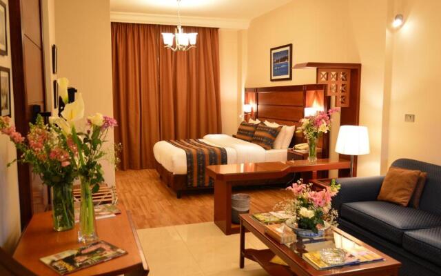 Comfort Hotel Suites