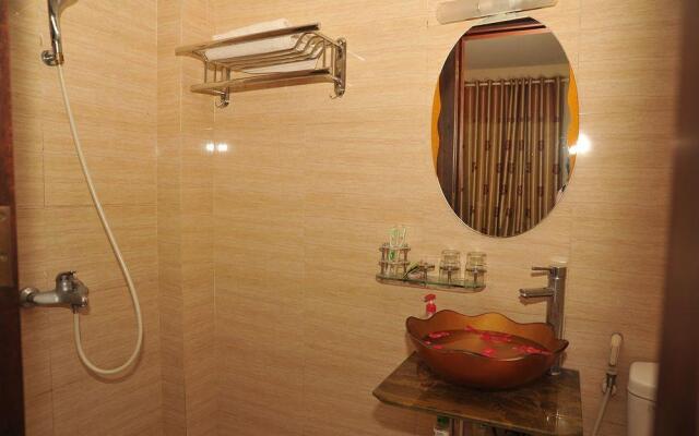 Hanoi An Father's Hotel & Travel